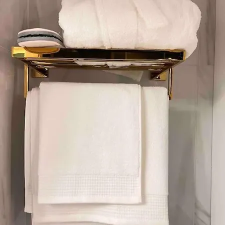 Romantique Moulin Rouge Montmartre 파리