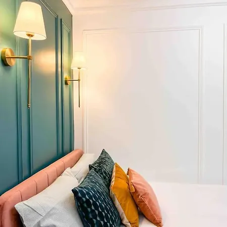 Romantique Moulin Rouge Montmartre Apartment Paris